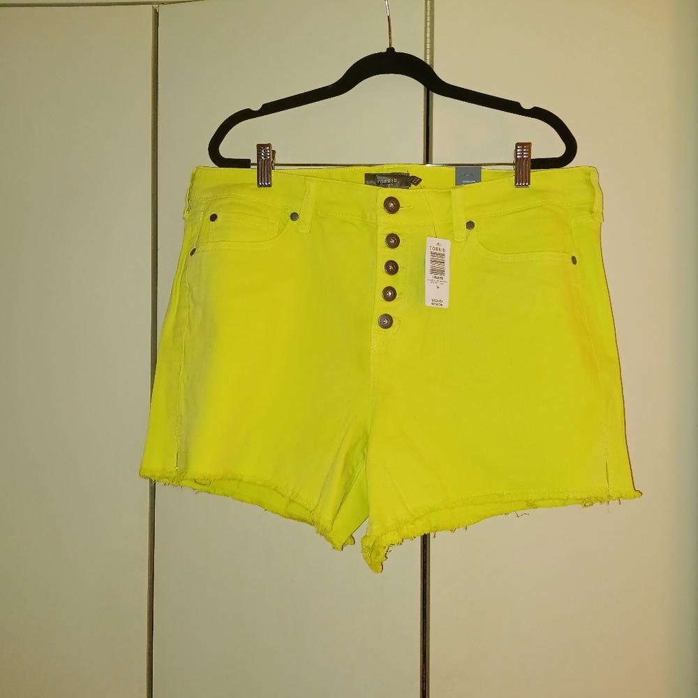 NWT Torrid size 16 jean shorts sunny lime yellow fluorescent
